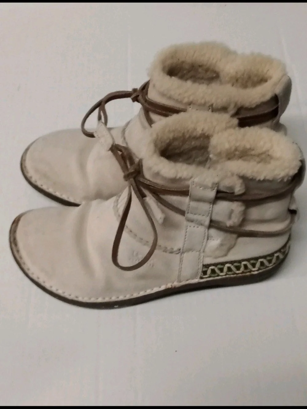 UGG Women's Cream Ankle Boots with Shearling Collar